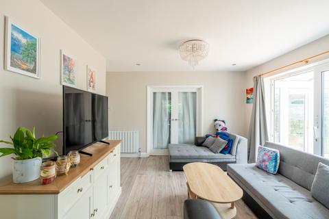 2 Crantock Drive, Almondsbury, Bristol, BS32 4HG