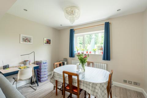2 Crantock Drive, Almondsbury, Bristol, BS32 4HG