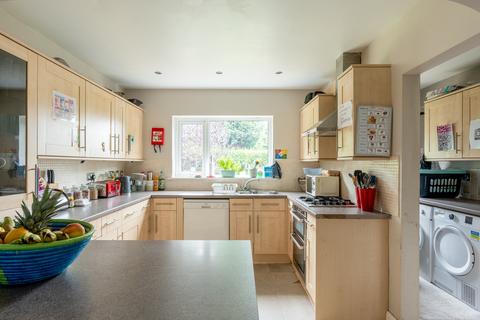 2 Crantock Drive, Almondsbury, Bristol, BS32 4HG