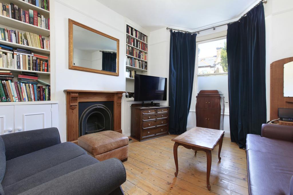 Reception/Bedroom