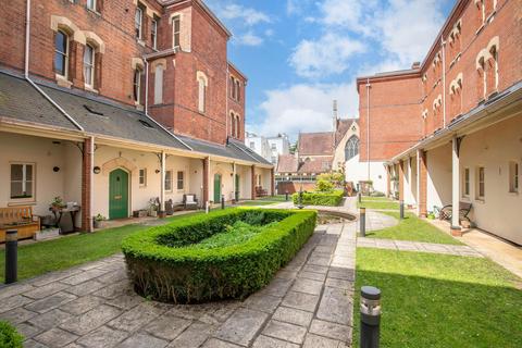 2 bedroom apartment for sale, Shaftesbury Hall, St. Georges Place, Cheltenham, GL50
