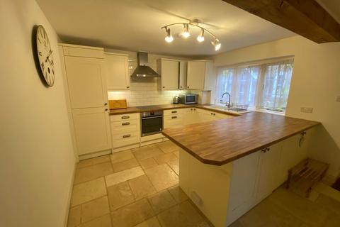 1 bedroom detached house to rent, Grayswood, Haslemere, Surrey, GU27