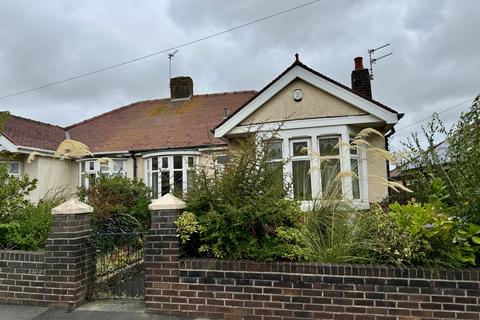 2 bedroom semi-detached bungalow for sale, Shirley Crescent, Bispham FY2