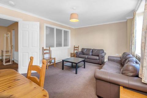 3 bedroom flat to rent, East Fountainbridge, Fountainbridge, Edinburgh, EH3