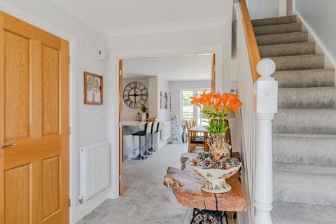 5 bedroom detached house for sale, Villard Close, Coombe Hill, Gloucester, GL19