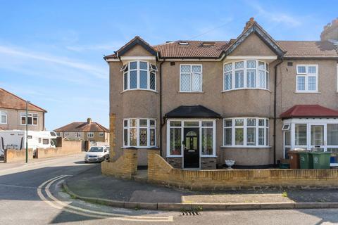13 Carlton Crescent, Sutton, SM3 9TS
