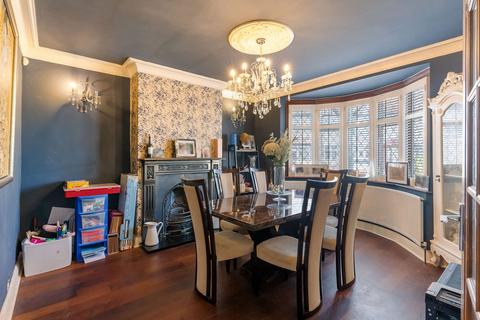 13 Carlton Crescent, Sutton, SM3 9TS