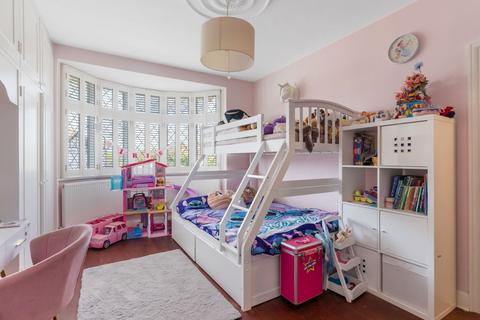 13 Carlton Crescent, Sutton, SM3 9TS