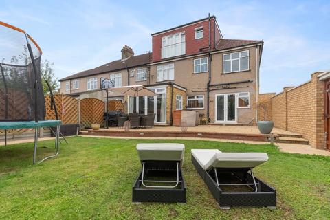 13 Carlton Crescent, Sutton, SM3 9TS