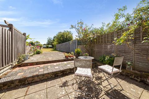 2 bedroom cottage for sale, The Causeway, Carlton, Bedford