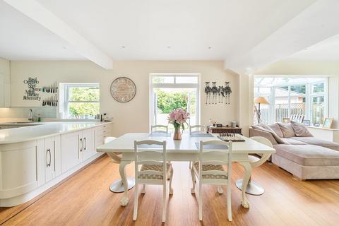 11 Dunkeld Road, Bournemouth, BH3 7EN