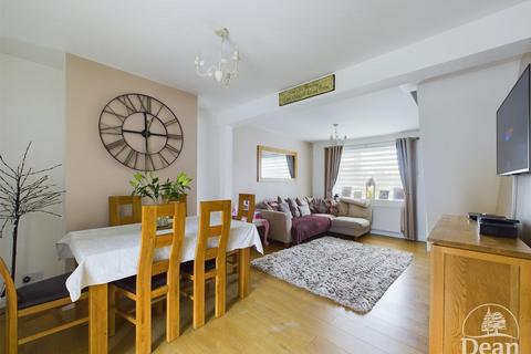 3 bedroom end of terrace house for sale, Abbey Street, Cinderford