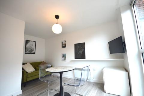 2 bedroom flat to rent, Green Lane, Sheffield, S6