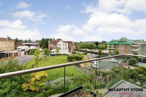 2 bedroom apartment for sale, Austen Place, Lower Turk Street, Alton