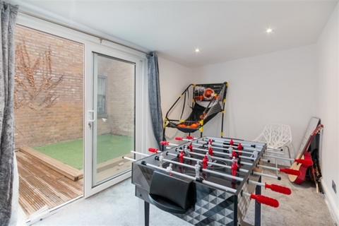 undefined, South Norwood SE25