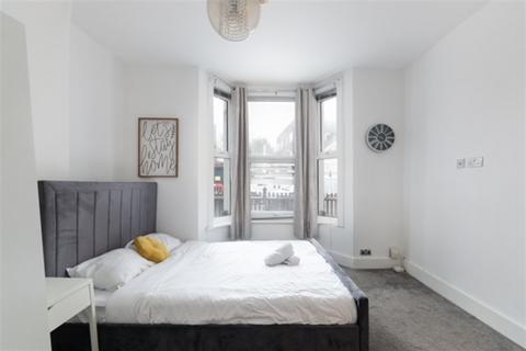 undefined, South Norwood SE25