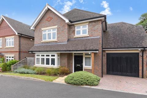 4 bedroom detached house for sale, Mimosa Close, Epsom Downs