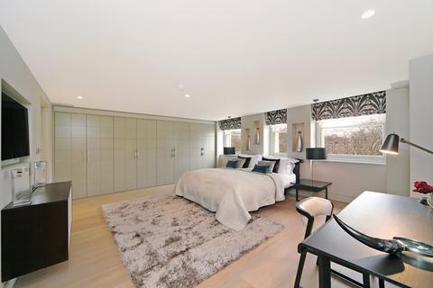 4 bedroom penthouse to rent, Princes Gate, Knightsbridge SW7