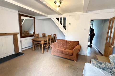 8 Downend Road, Fishponds, Bristol, BS16 5AP
