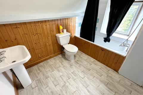 8 Downend Road, Fishponds, Bristol, BS16 5AP