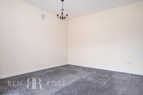 2 bedroom flat to rent, Stanifield Lane, Farington, Leyland