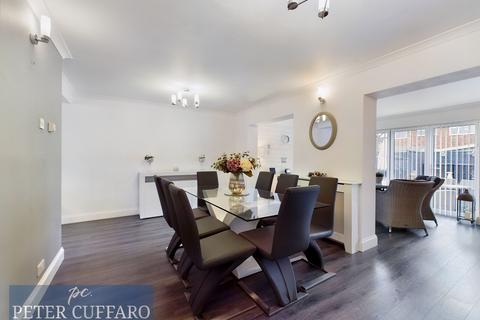 73 Beechfield, Hoddesdon, EN11 9QG