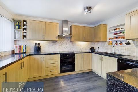 73 Beechfield, Hoddesdon, EN11 9QG
