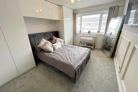 19 Brooklands Drive, Droylsden, Manchester, M43 7LP
