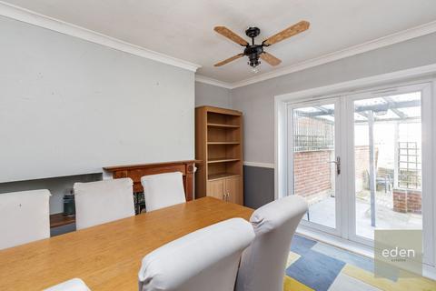 2 Brooklands Road, Larkfield, Aylesford, ME20 6RN