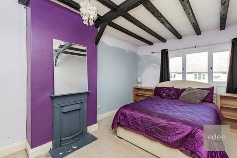 2 Brooklands Road, Larkfield, Aylesford, ME20 6RN