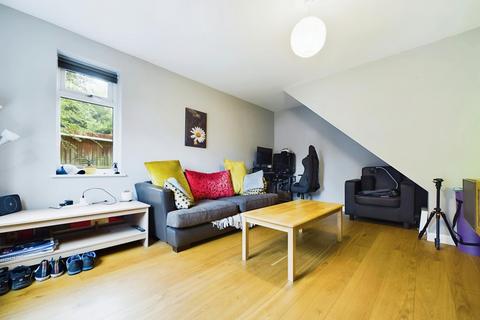 2 bedroom end of terrace house for sale, Southbank, Whitestone HR1