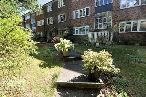 Flat 5, Highland Lodge Fox Hill, London, SE19 2UJ