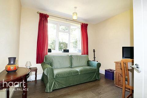 Flat 5, Highland Lodge Fox Hill, London, SE19 2UJ