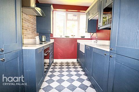 Flat 5, Highland Lodge Fox Hill, London, SE19 2UJ