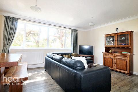 Flat 5, Highland Lodge Fox Hill, London, SE19 2UJ