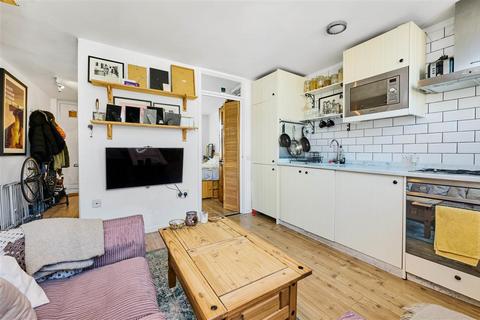 138 Woolstaplers Way, London, SE16 3UR