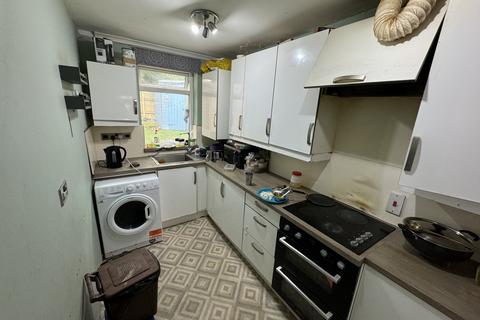 2 bedroom terraced house to rent, Laundry Road, Smethwick B66