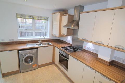 2 bedroom mews to rent, Dickinson Walk, Beverley HU17