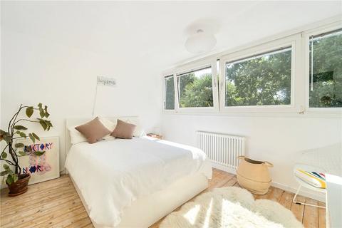 28 Kitley Gardens, London, SE19 2RY