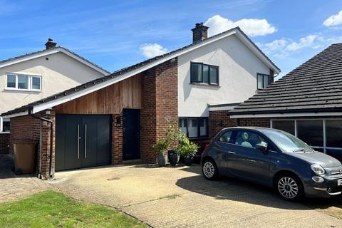 3 bedroom detached house for sale, Mandeville, Stevenage