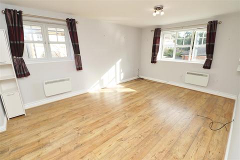 2 bedroom flat to rent, Arundel Drive, Borehamwood