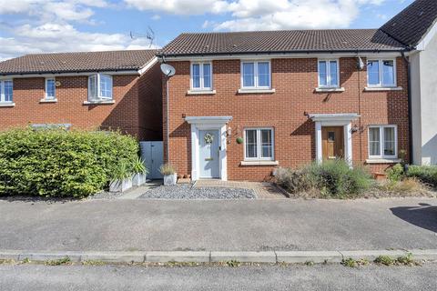 4 bedroom end of terrace house for sale, Harebell Road, Red Lodge