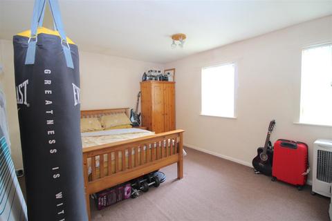 392 Meadway, Birmingham, B33 0EB
