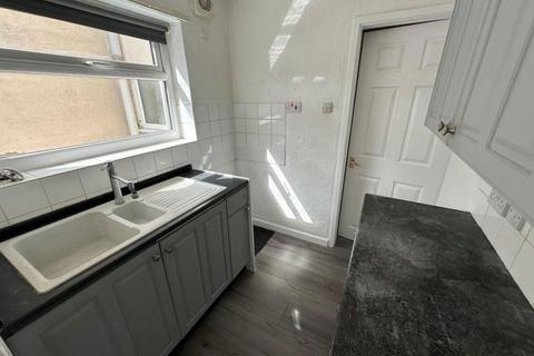 2 bedroom terraced house to rent, Chandos Street, Darlington