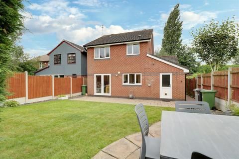 3 Byron Close, Rode Heath, Stoke-on-trent, ST7 3TS