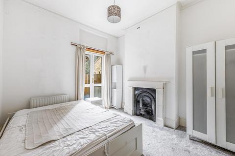 3 bedroom house for sale, Macfarlane Road, Shepherds Bush, W12