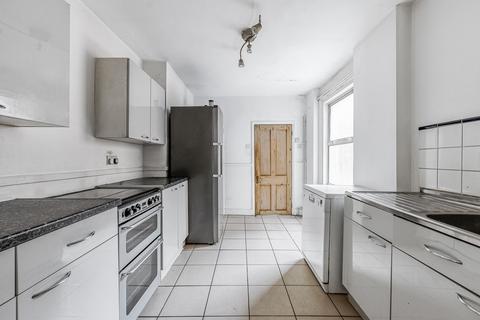 3 bedroom house for sale, Macfarlane Road, Shepherds Bush, W12