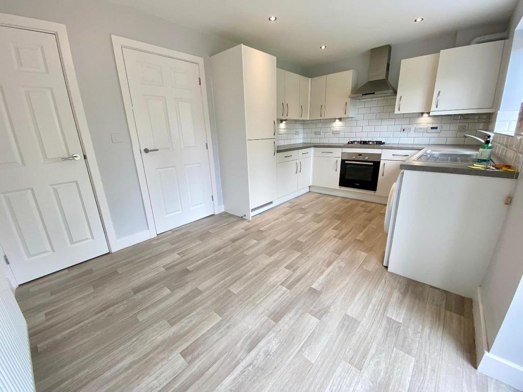 Dining kitchen
