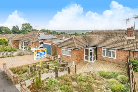 4 bedroom semi-detached bungalow for sale, Courtlands, Teston, Maidstone