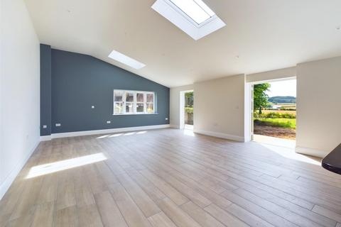 3 bedroom barn conversion to rent, Alberbury, Shrewsbury